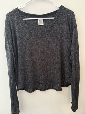 PINK Victoria's Secret Charcoal Gray V-Neck Long Sleeve Top